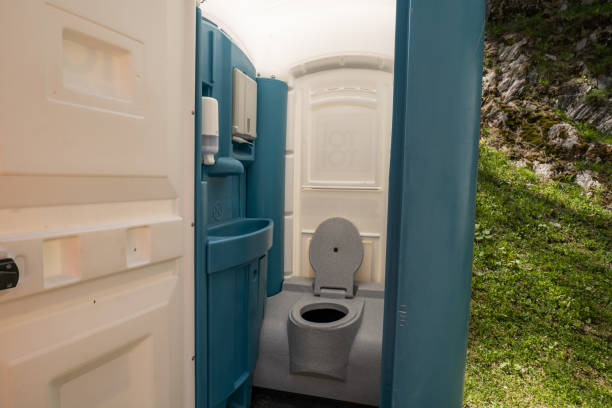 Best Portable bathroom rental  in Barberton, OH